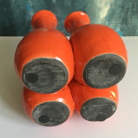 A Pop Of Orange Color Pottery Art Crackled Bud Vase Cluster Connected Conjoined - Picture 5 of 9
